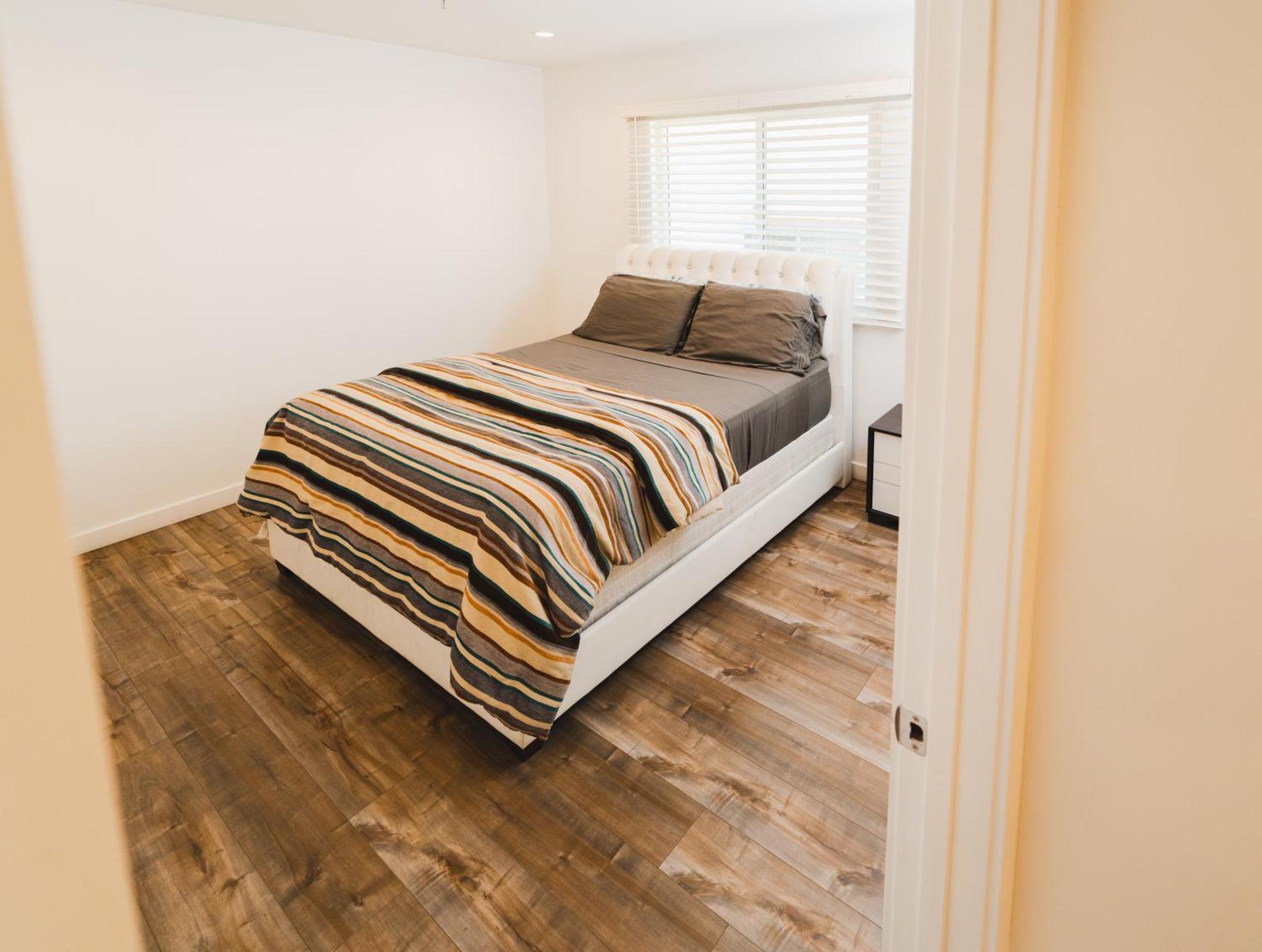 Apartment Stylish One Bedroom In Hollywood Koreatown Area With Parking