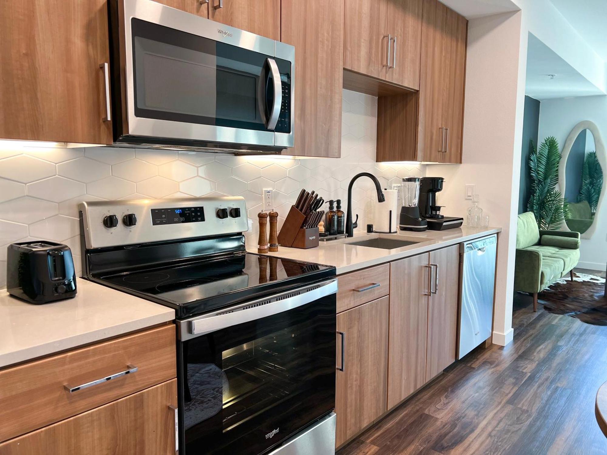 Modern Cosmopolitan In Hollywood-free Parking * Los Angeles