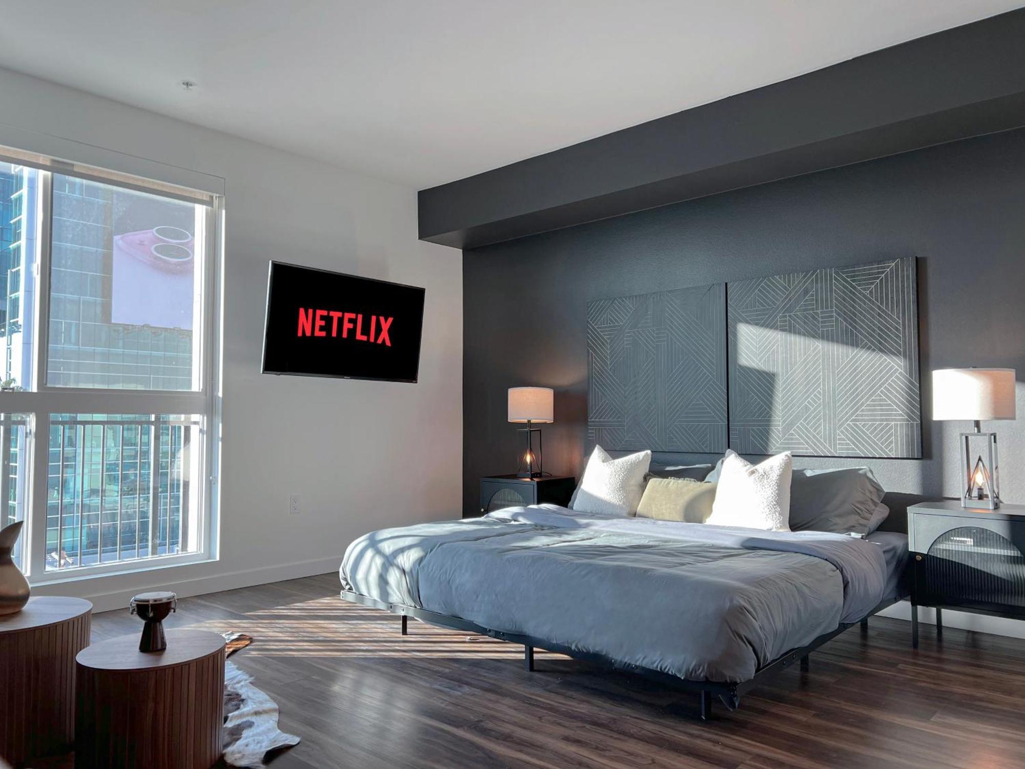 Apartment Modern Cosmopolitan In Hollywood-free Parking