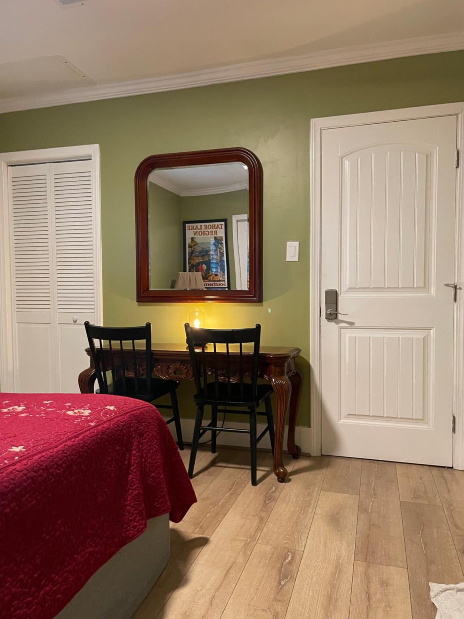 Homestay Small Private In With Free Strong Wifi!!! Los Angeles