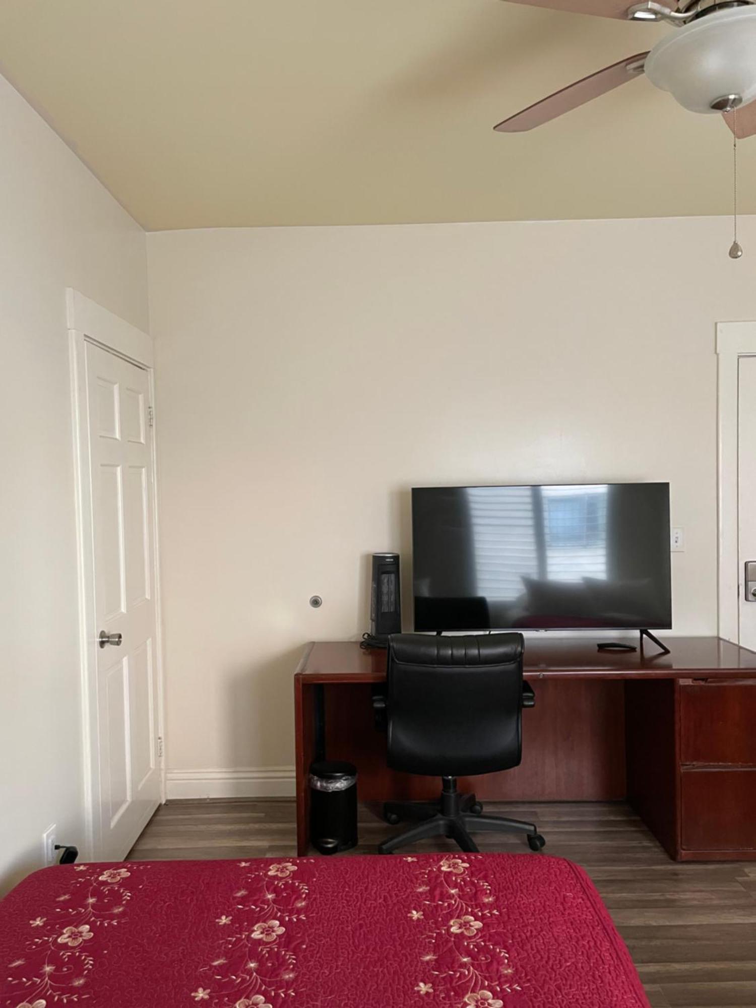 Homestay Cozy Usc-adjacent Suite: Private Oasis With Modern Amenities