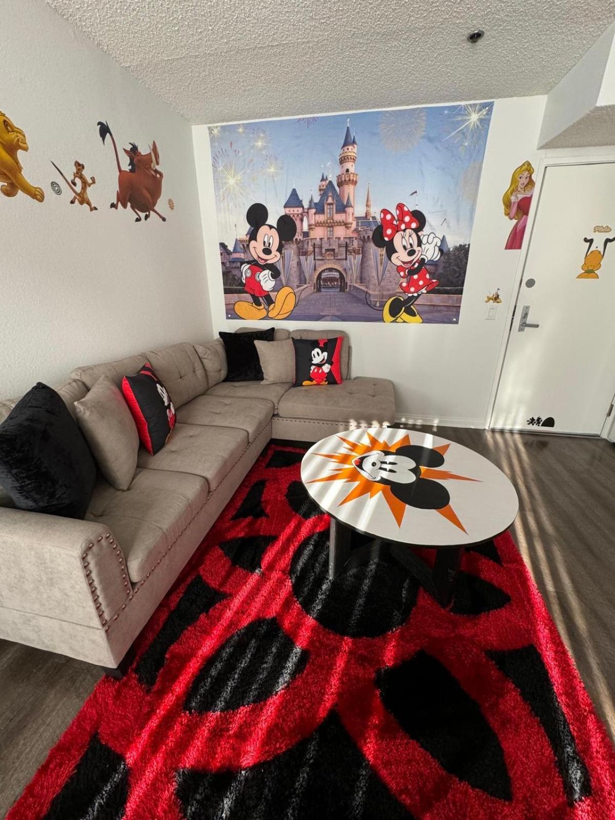 Mario, Harry Potter, & Not Themed Loft Universal 10min Loft