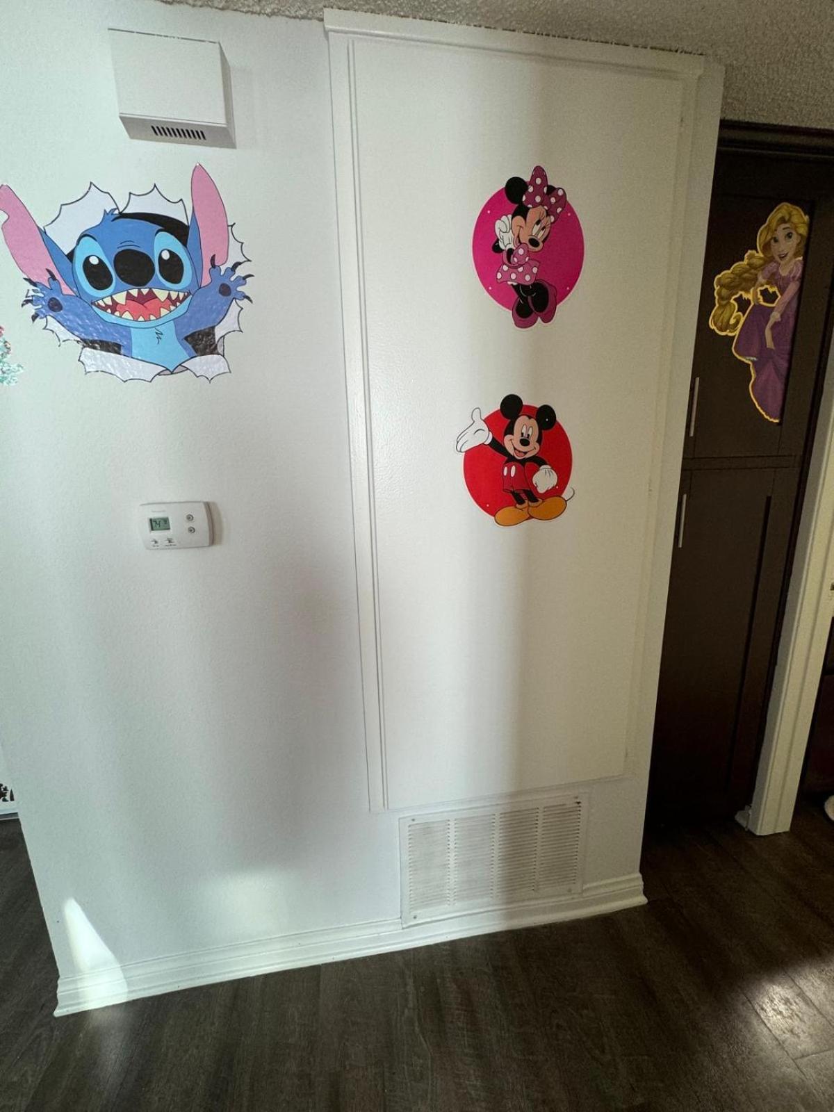 Mario, Harry Potter, & Not Themed Loft Universal 10min Loft Apartment Los Angeles