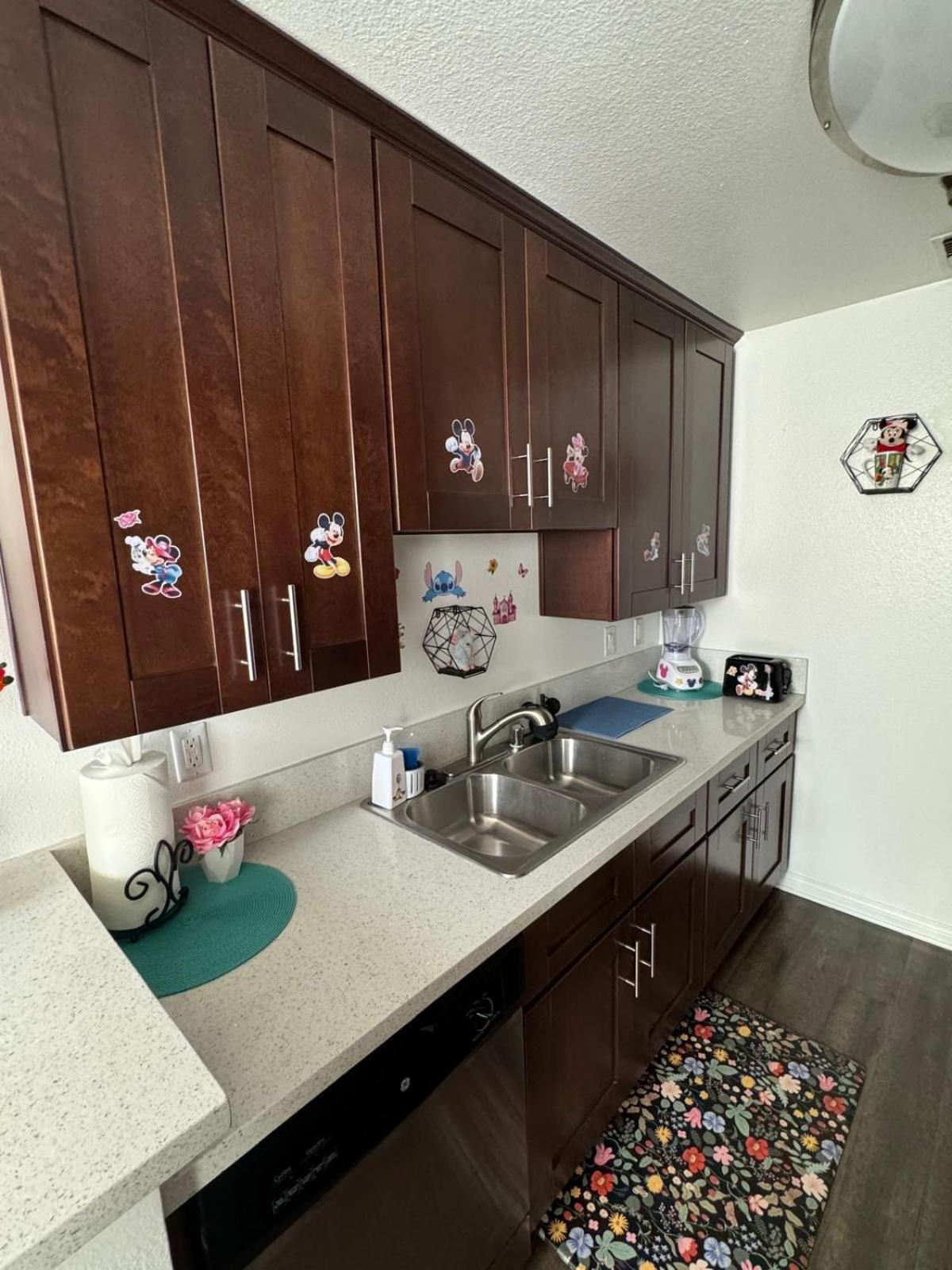 Apartment Mario, Harry Potter, & Not Themed Loft Universal 10min Loft Los Angeles