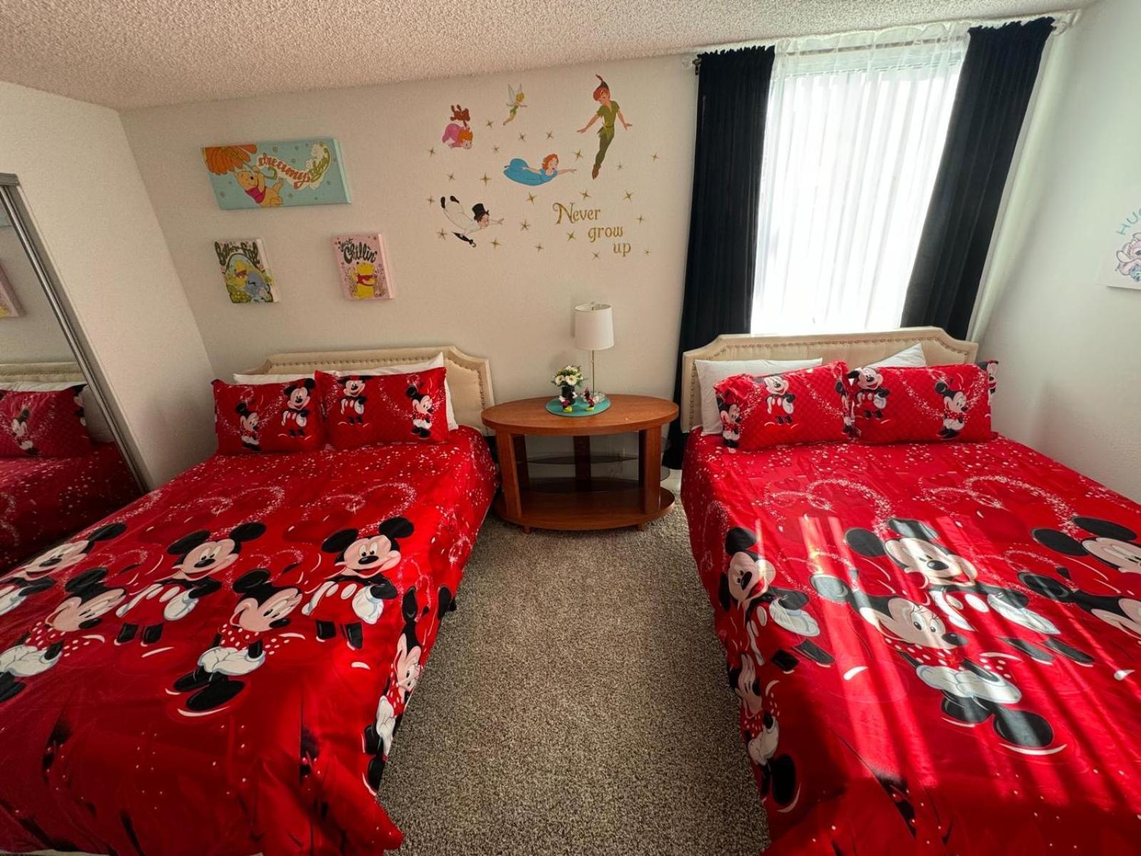 Mario, Harry Potter, & Not Themed Loft Universal 10min Loft Apartment