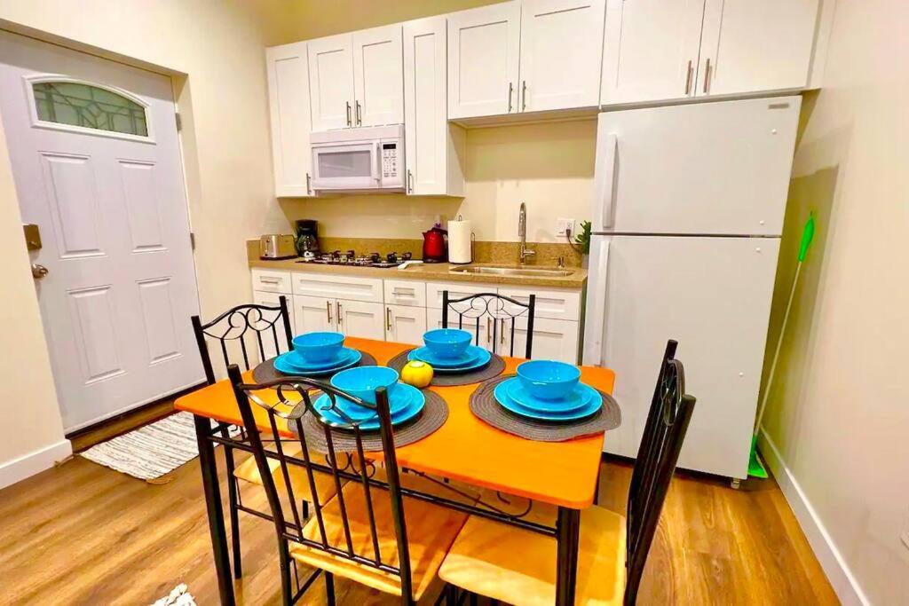 Newly Built 1br House In Angeles Holiday home *