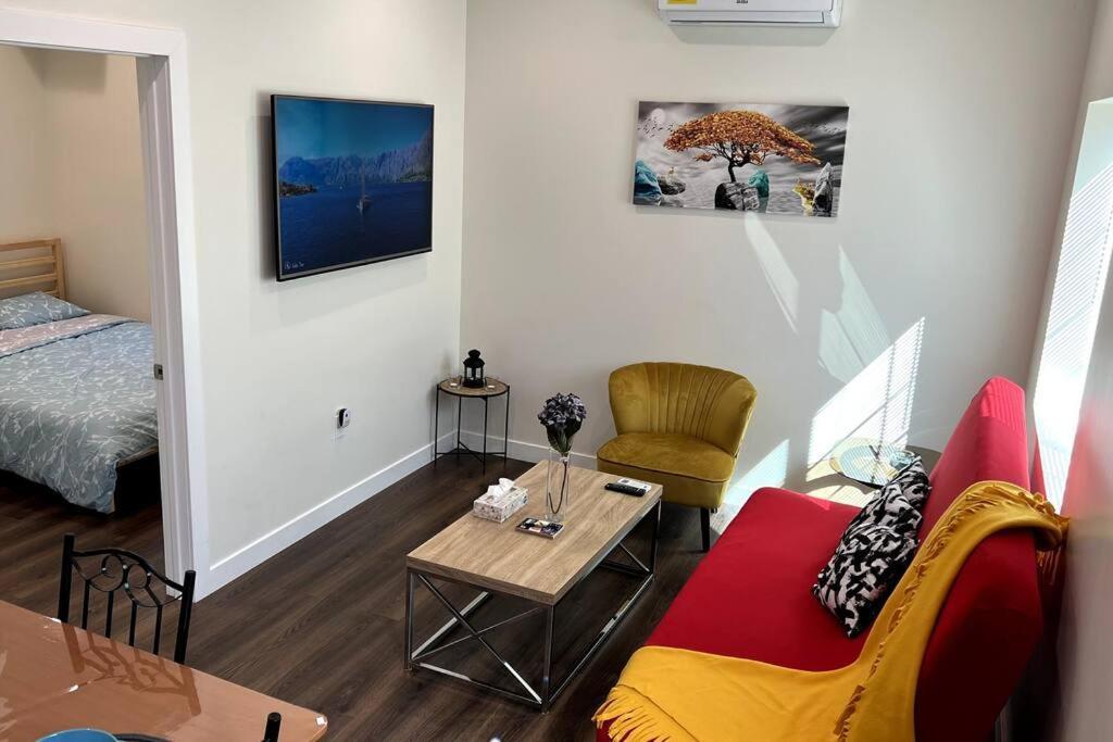 Newly Built 1br House In Angeles * Los Angeles