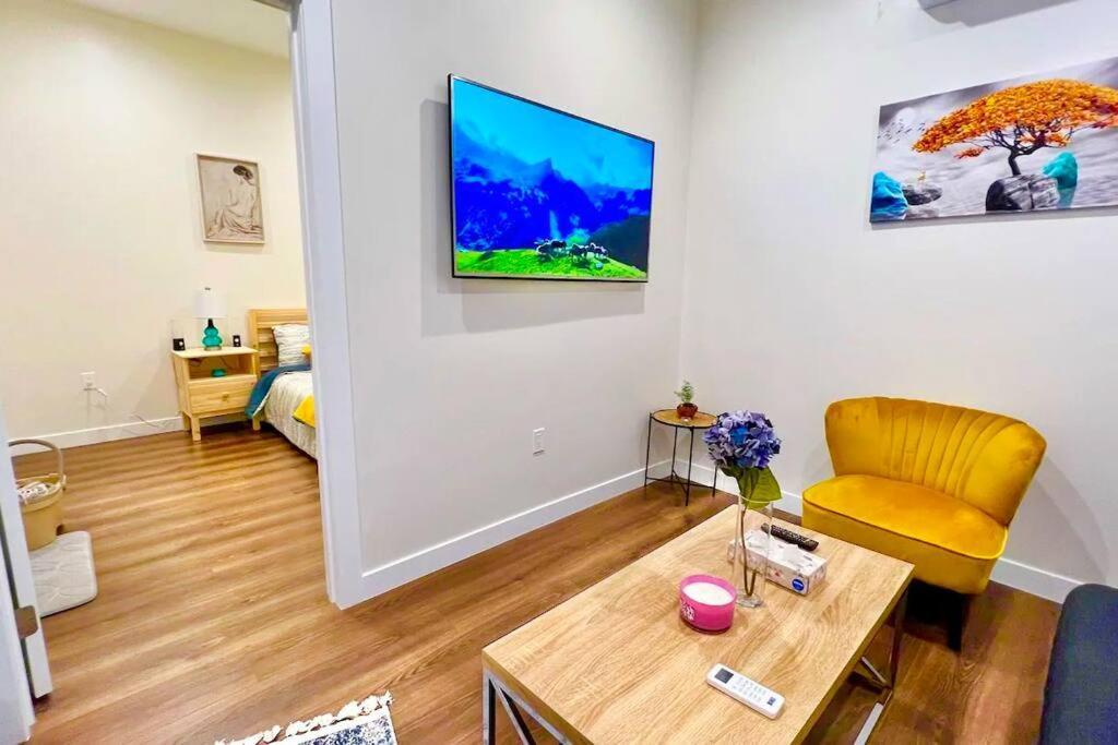 Newly Built 1br House In Angeles * Los Angeles