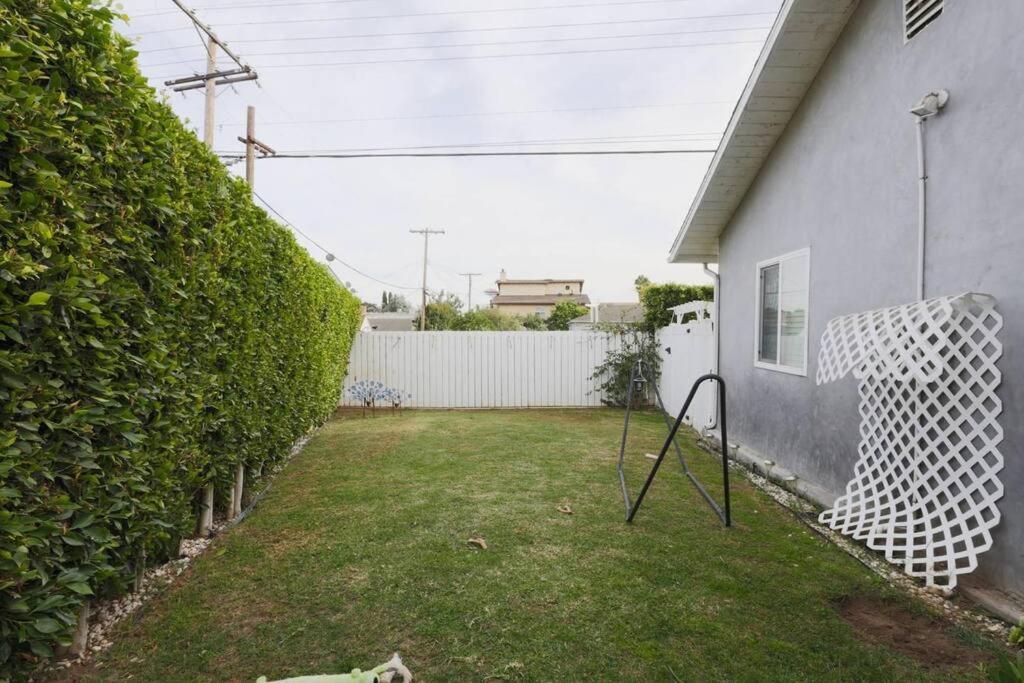 Bedroom With Private Entrance * Los Angeles