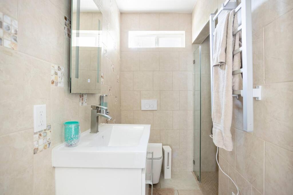 Bedroom With Private Entrance
