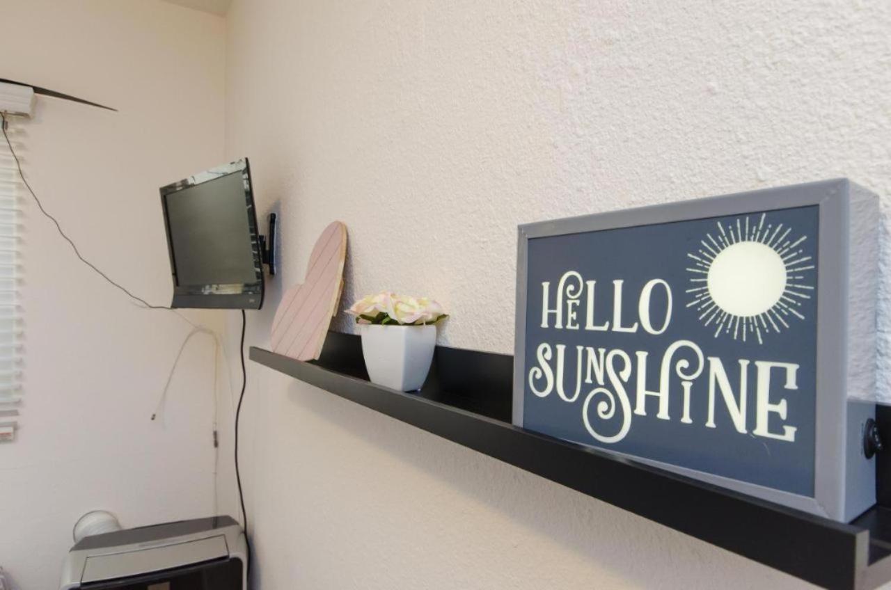Snug Studio In The Heart Of Hollywood *