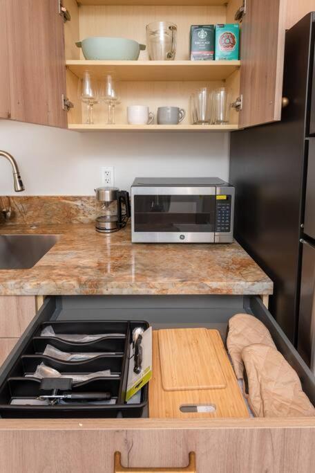Coastal Comfort Retreat 1-bed Apartment *