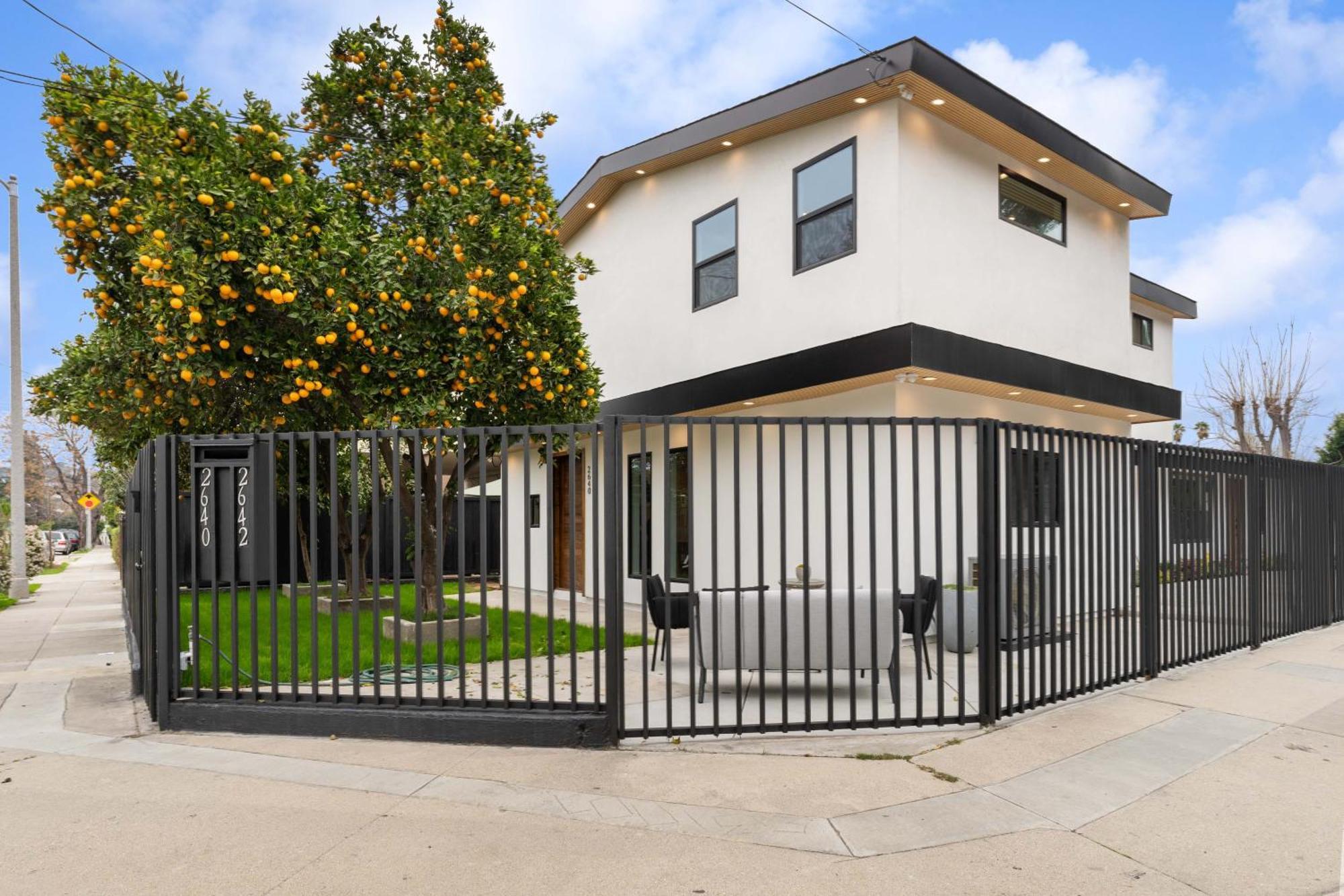 Luxury Living 3br House With Outdoor Space, Parking Casa de férias *