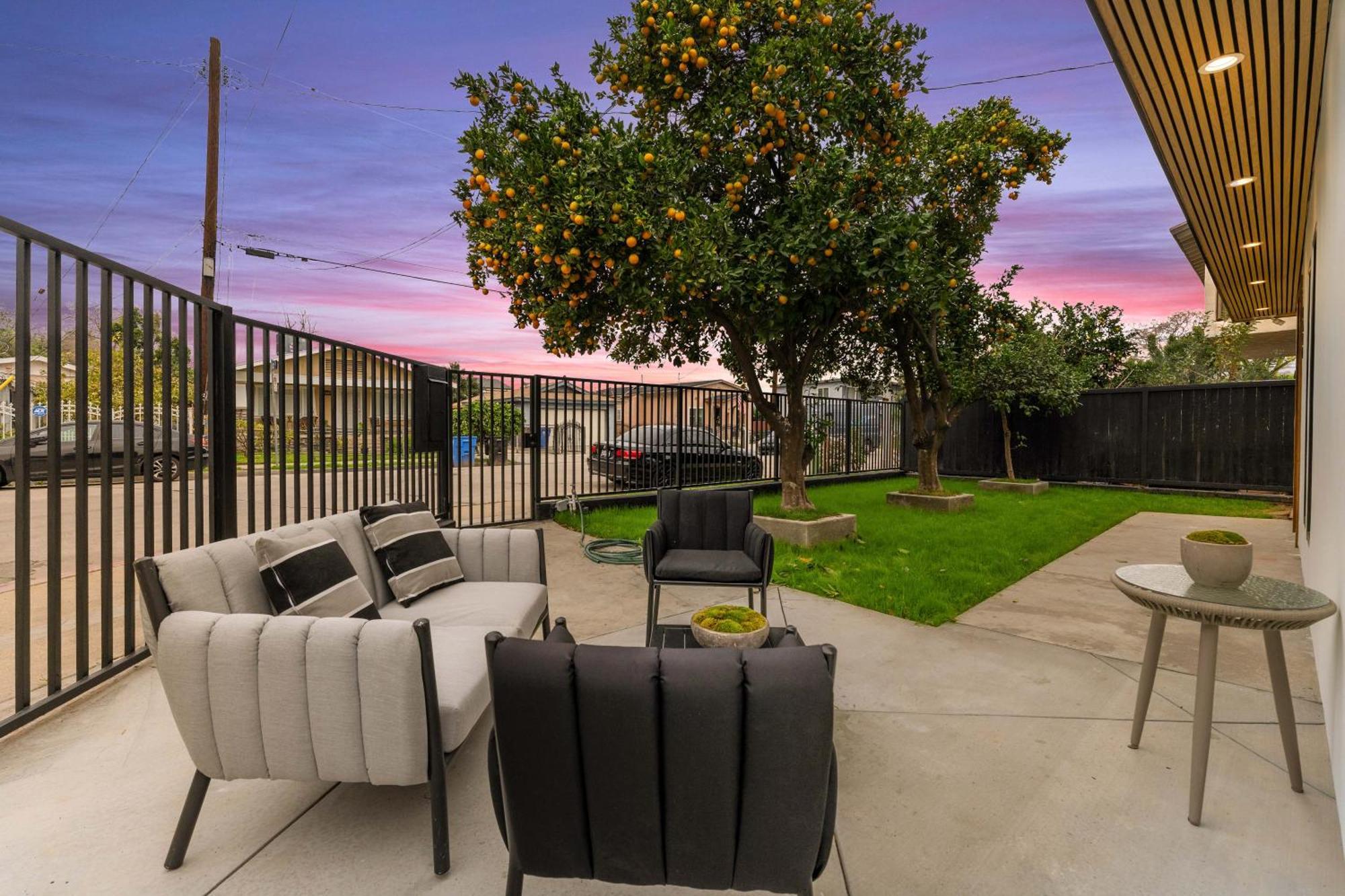 Luxury Living 3br House With Outdoor Space, Parking Casa de férias *