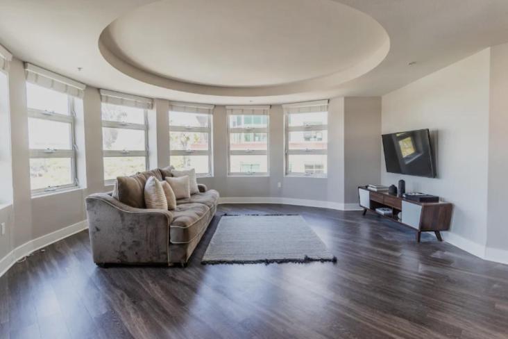 Bright 3bd In Sm, 5 Min To Beach - Pool & Gym Los Angeles