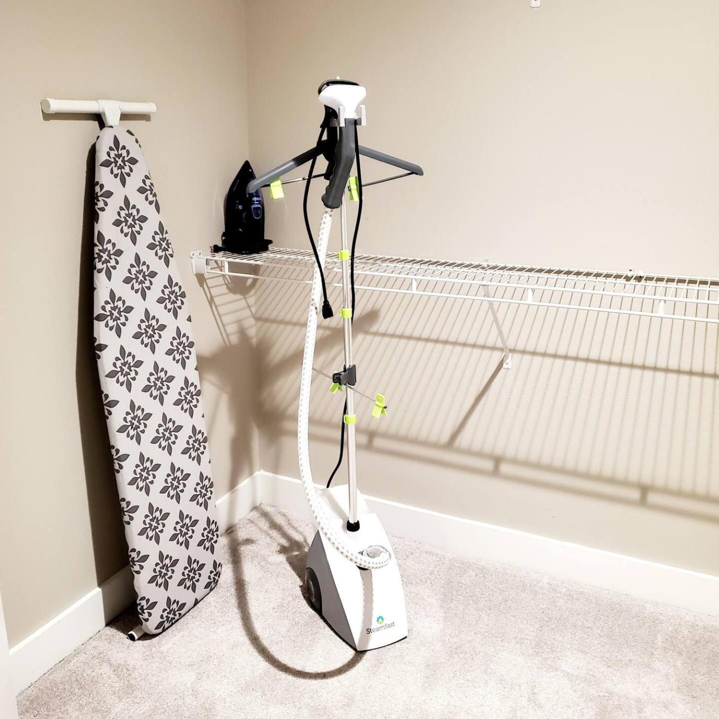 Spacious 22, Wi-fi, Pool, Hot Tub, 24hr Gym Apartment *