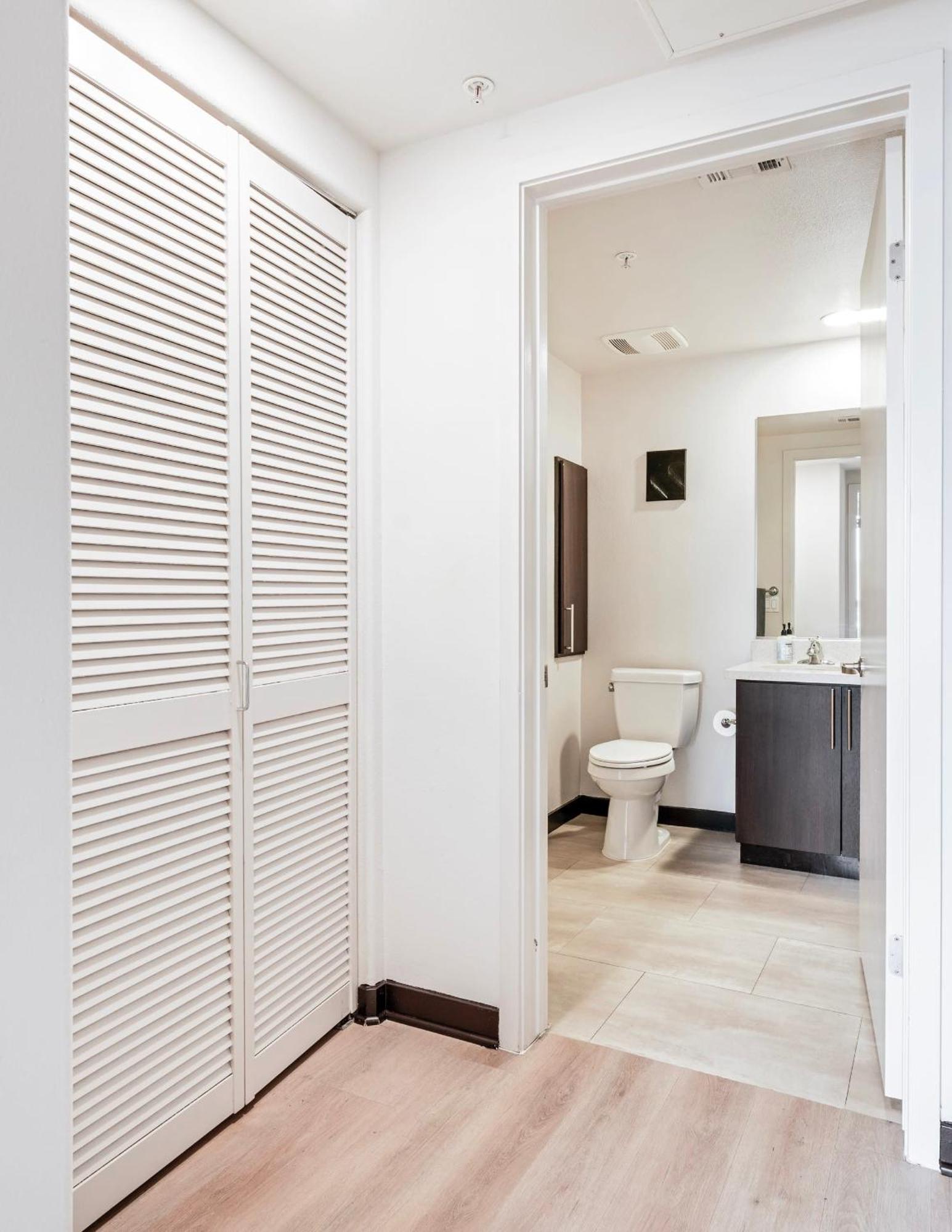 New 2br Weho Luxury D Apartamento Los Angeles