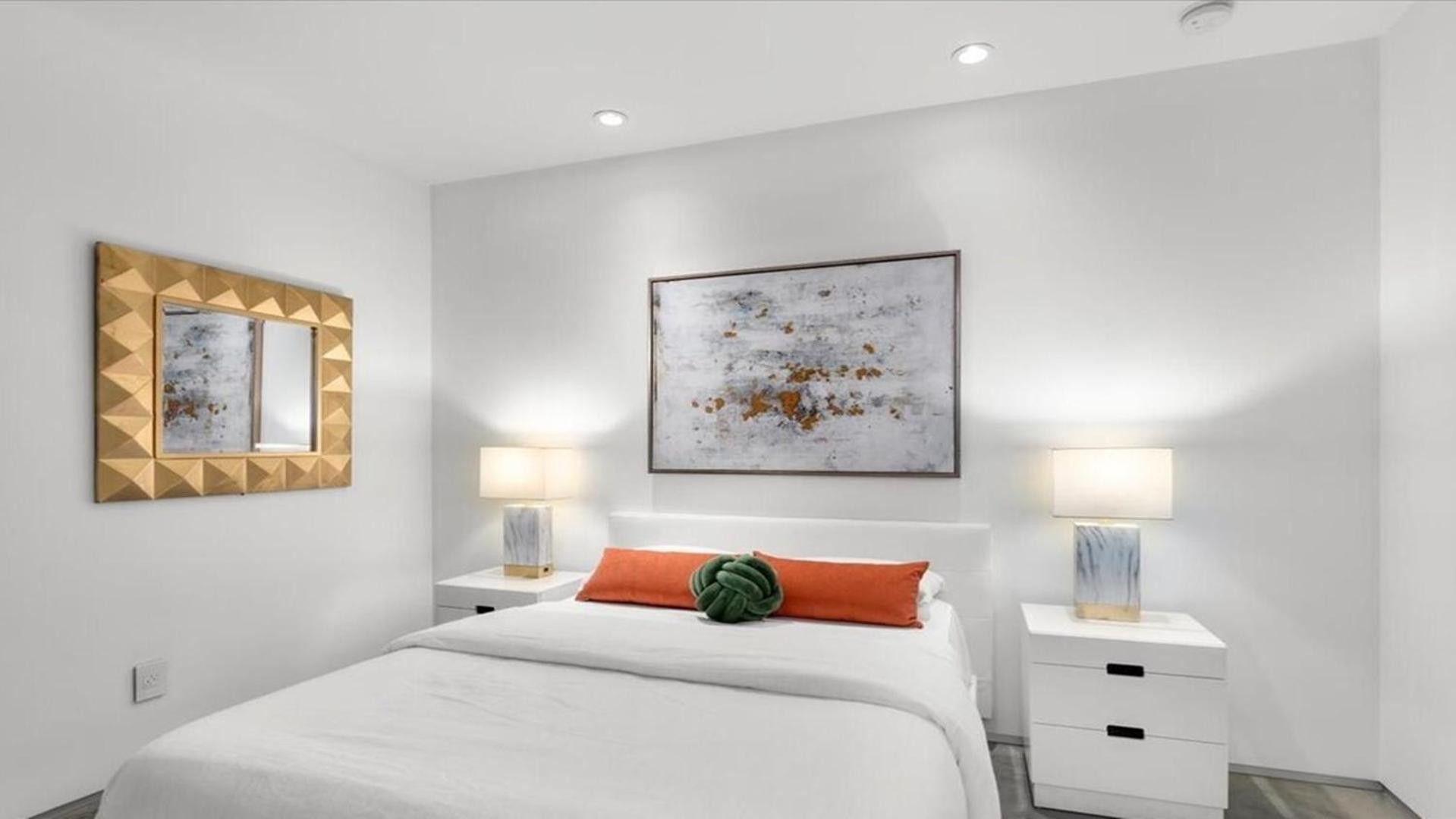 Exquisite Venice Three Bedrooms Marvel Los Angeles