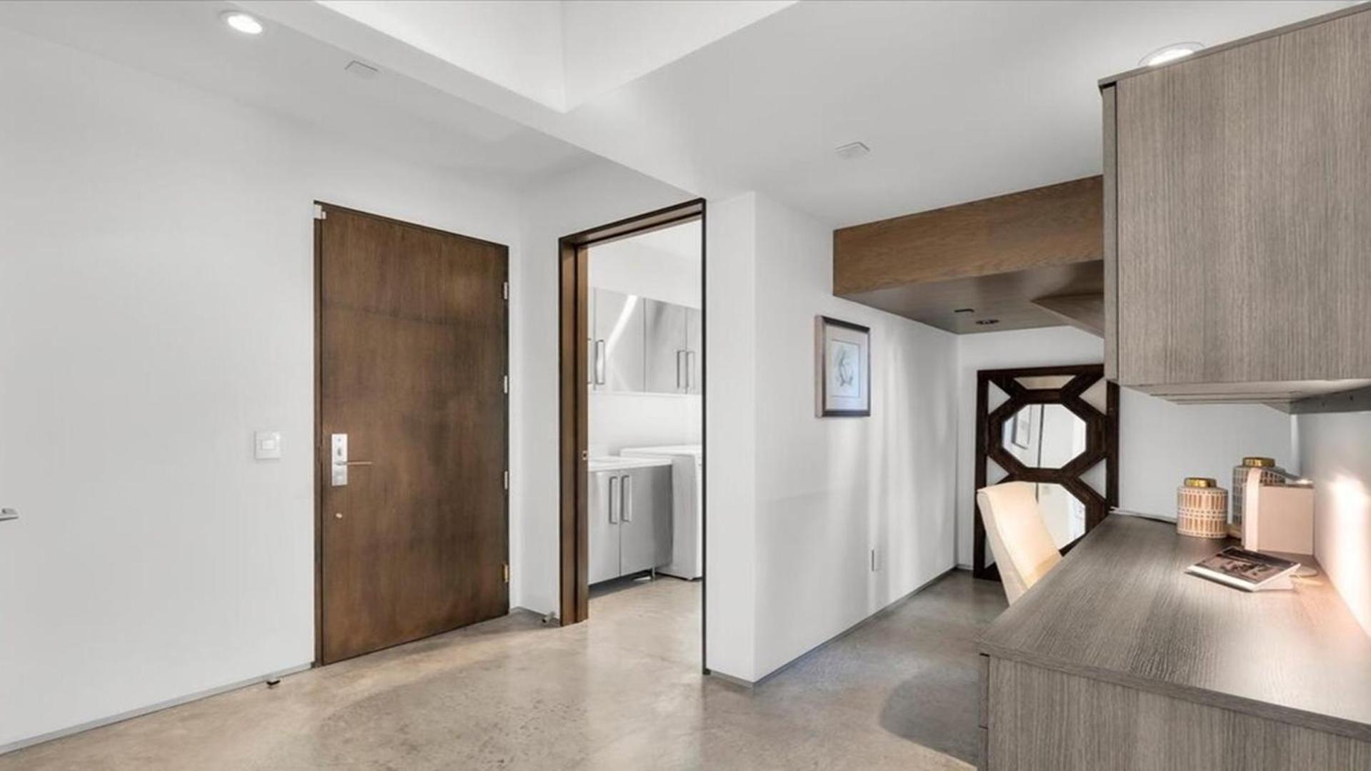 Exquisite Venice Three Bedrooms Marvel Apartment Los Angeles