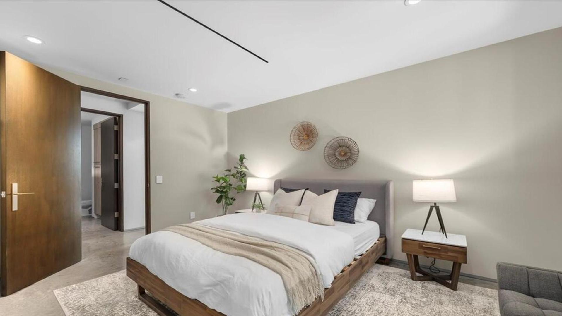 Exquisite Venice Three Bedrooms Marvel Los Angeles