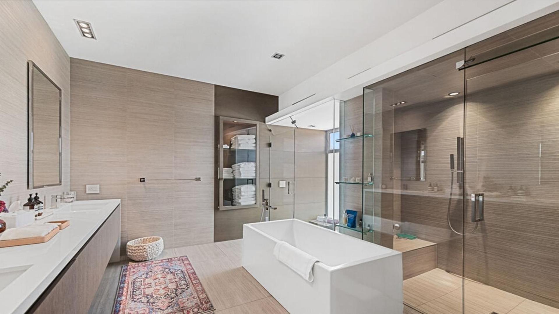Exquisite Venice Three Bedrooms Marvel Los Angeles