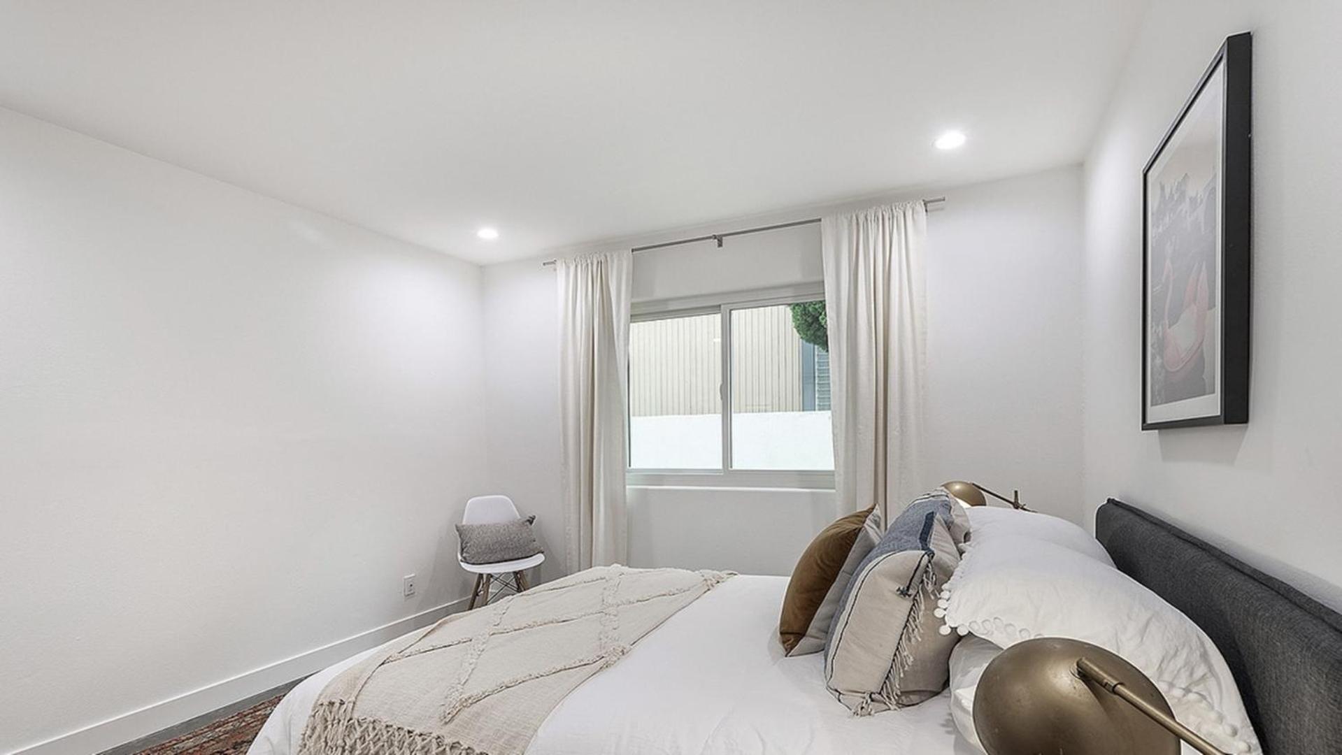 Private Rooftop 3 Bedrooms Remodeled Townhome Apartment Los Angeles