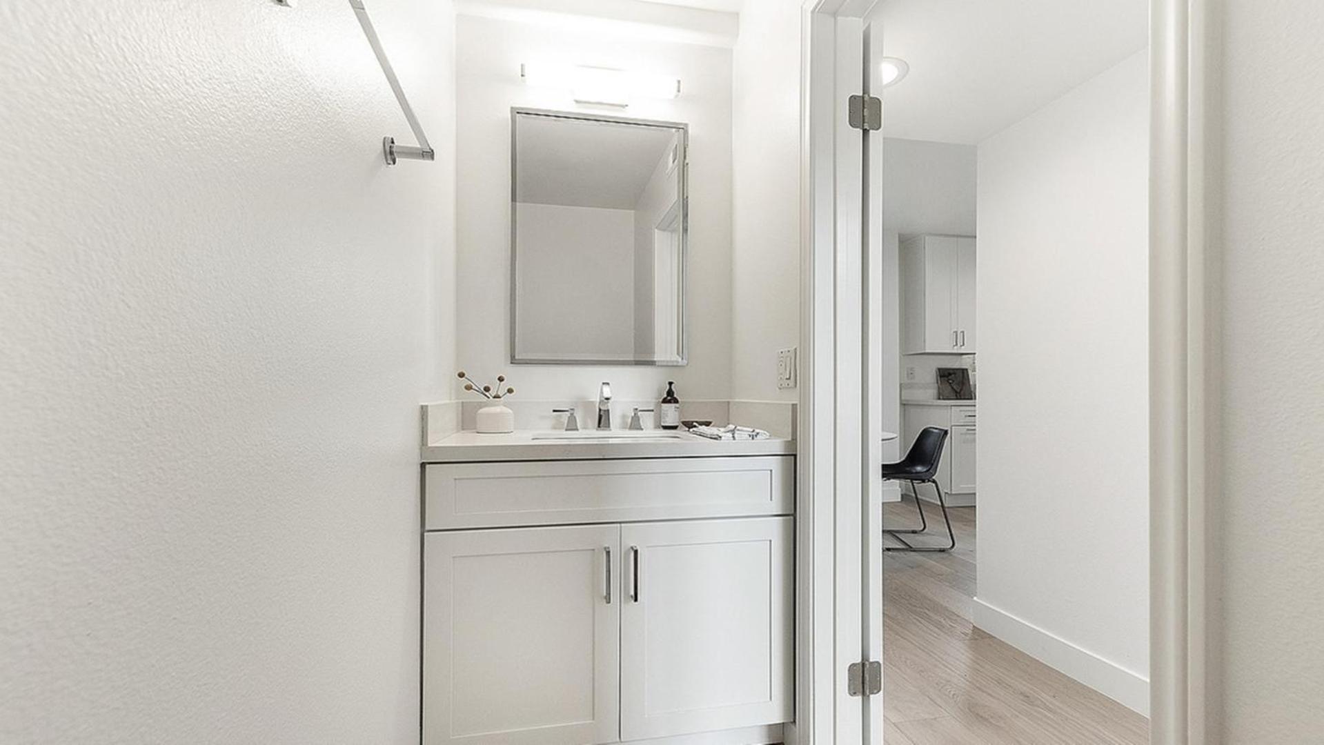 Apartment Private Rooftop 3 Bedrooms Remodeled Townhome Los Angeles