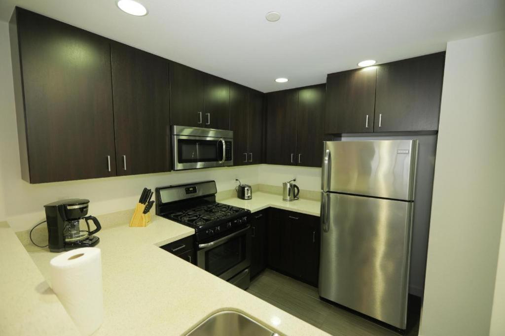 Hotel Downtown Cosmopolitan Residences