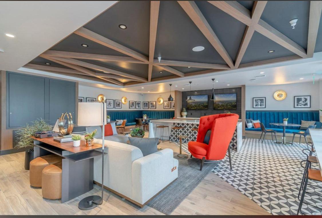 Hollywood Apartment