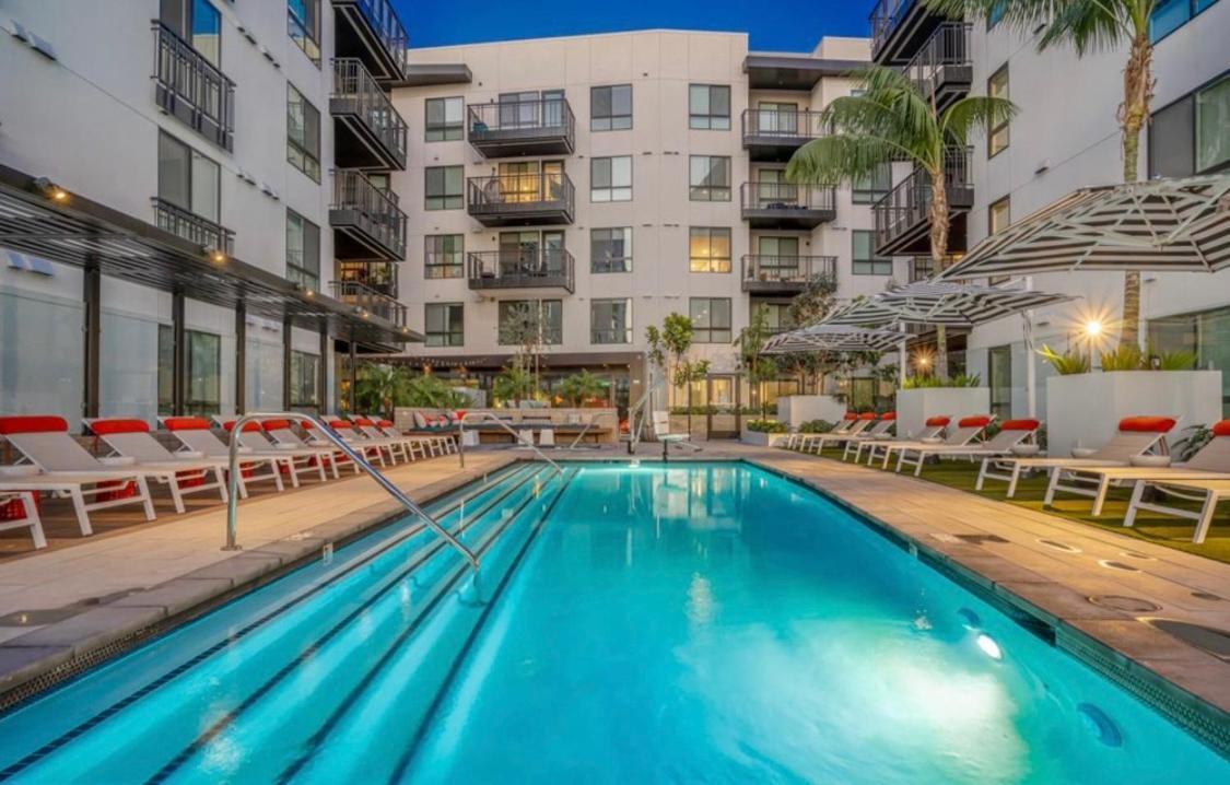 Hollywood Apartment Los Angeles