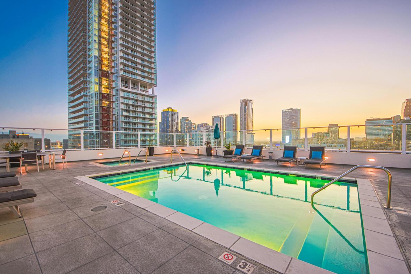 Apartamento Stunning 1 Bdr 1 Bth, Pool, Jacuzzi *