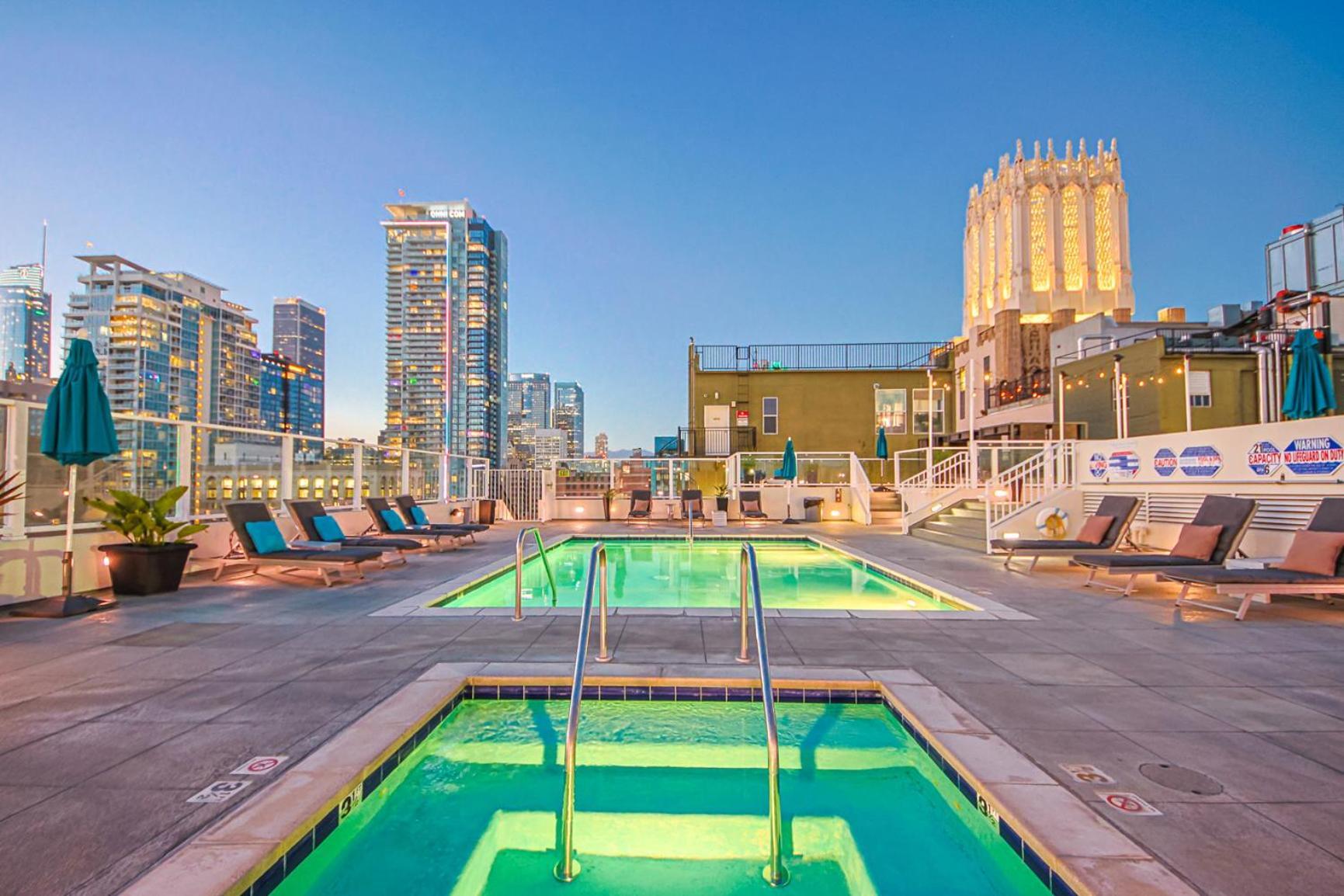 Stunning 1 Bdr 1 Bth, Pool, Jacuzzi Apartamento Los Angeles