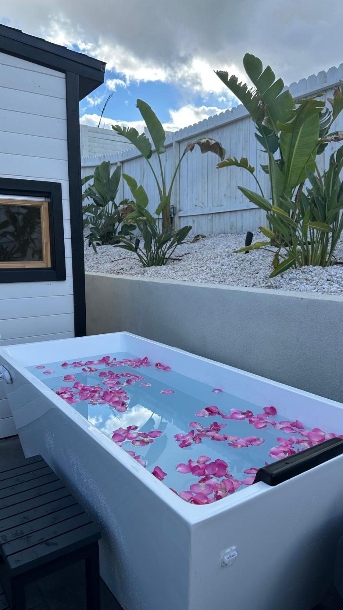 Wellness Temple La, Luxury Private Escape In Woodland Hills Los Angeles
