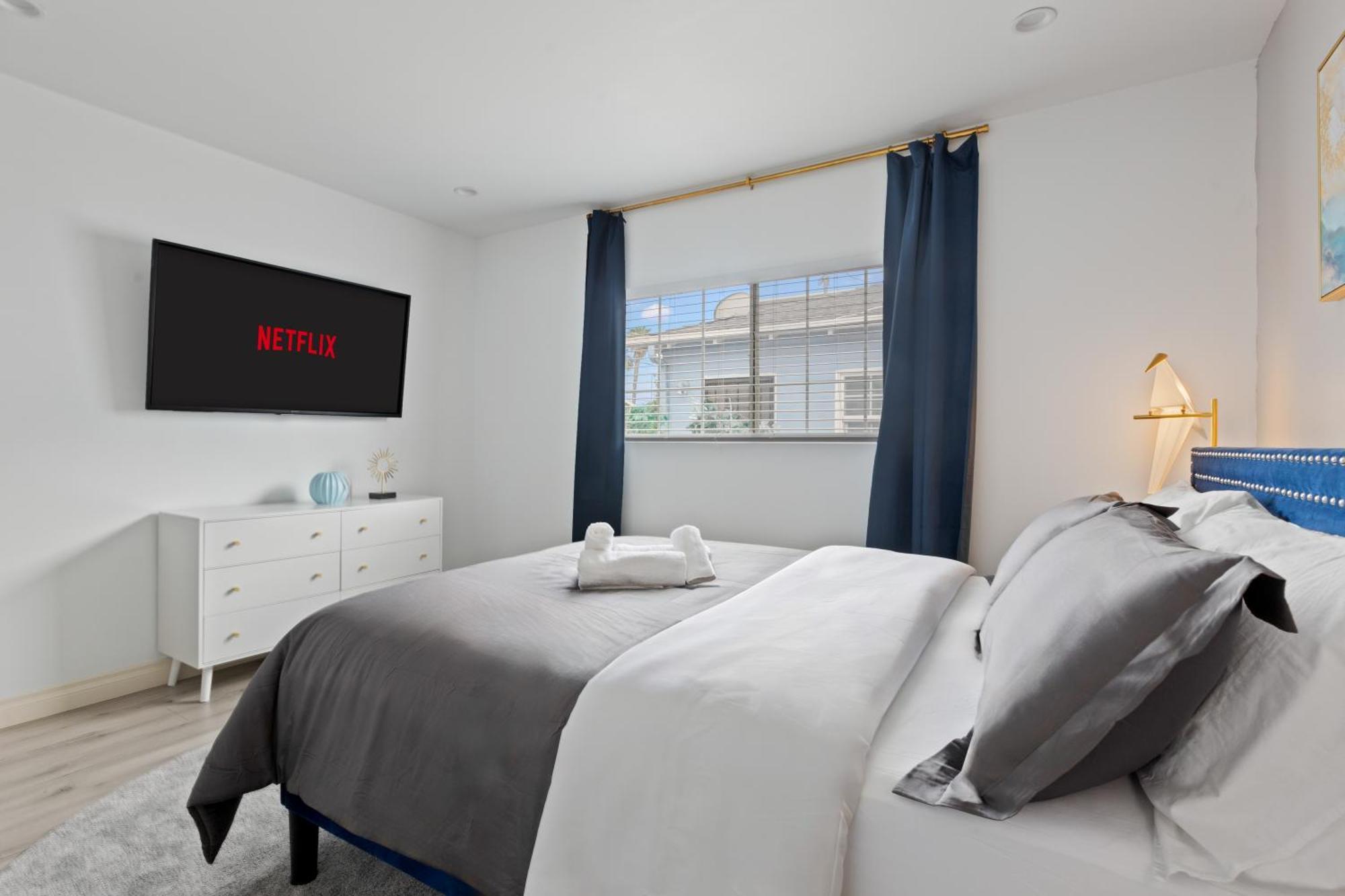 Luxury Oasis In Culver City! Free Parking And Jacuzzi Pousada Los Angeles