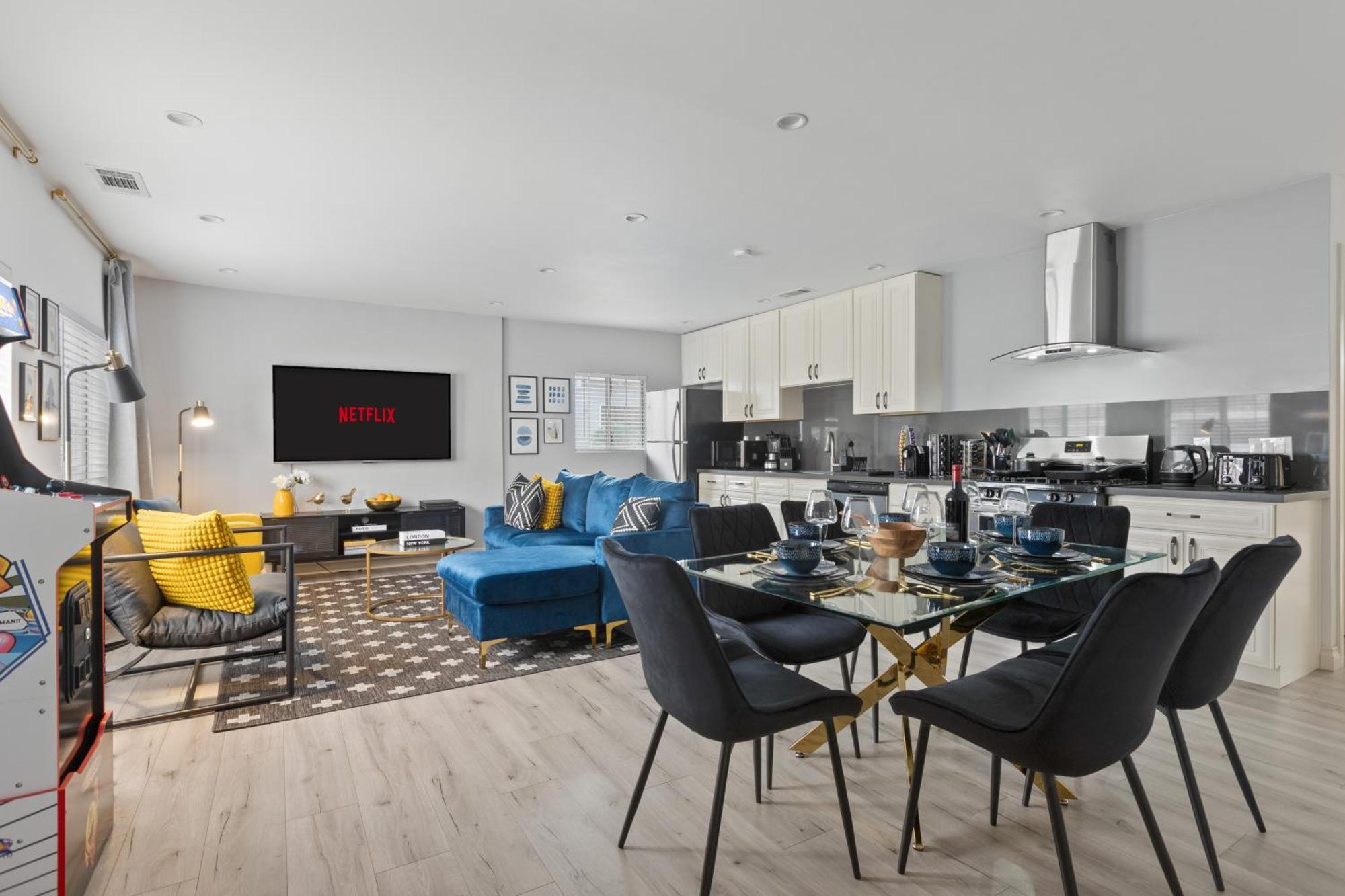 Luxury Oasis In Culver City! Free Parking And Jacuzzi Los Angeles