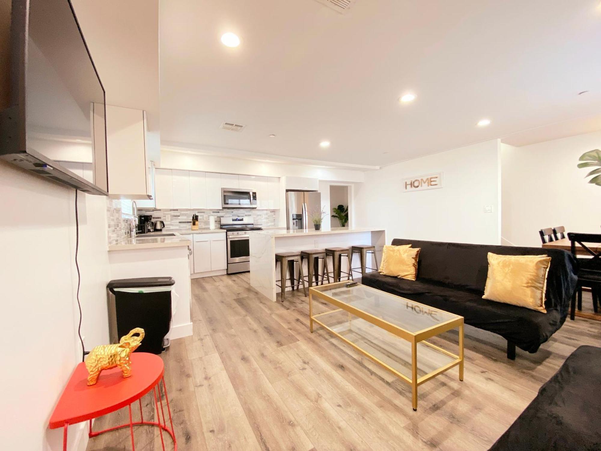 Modern 3br In Mid-city Los Angeles