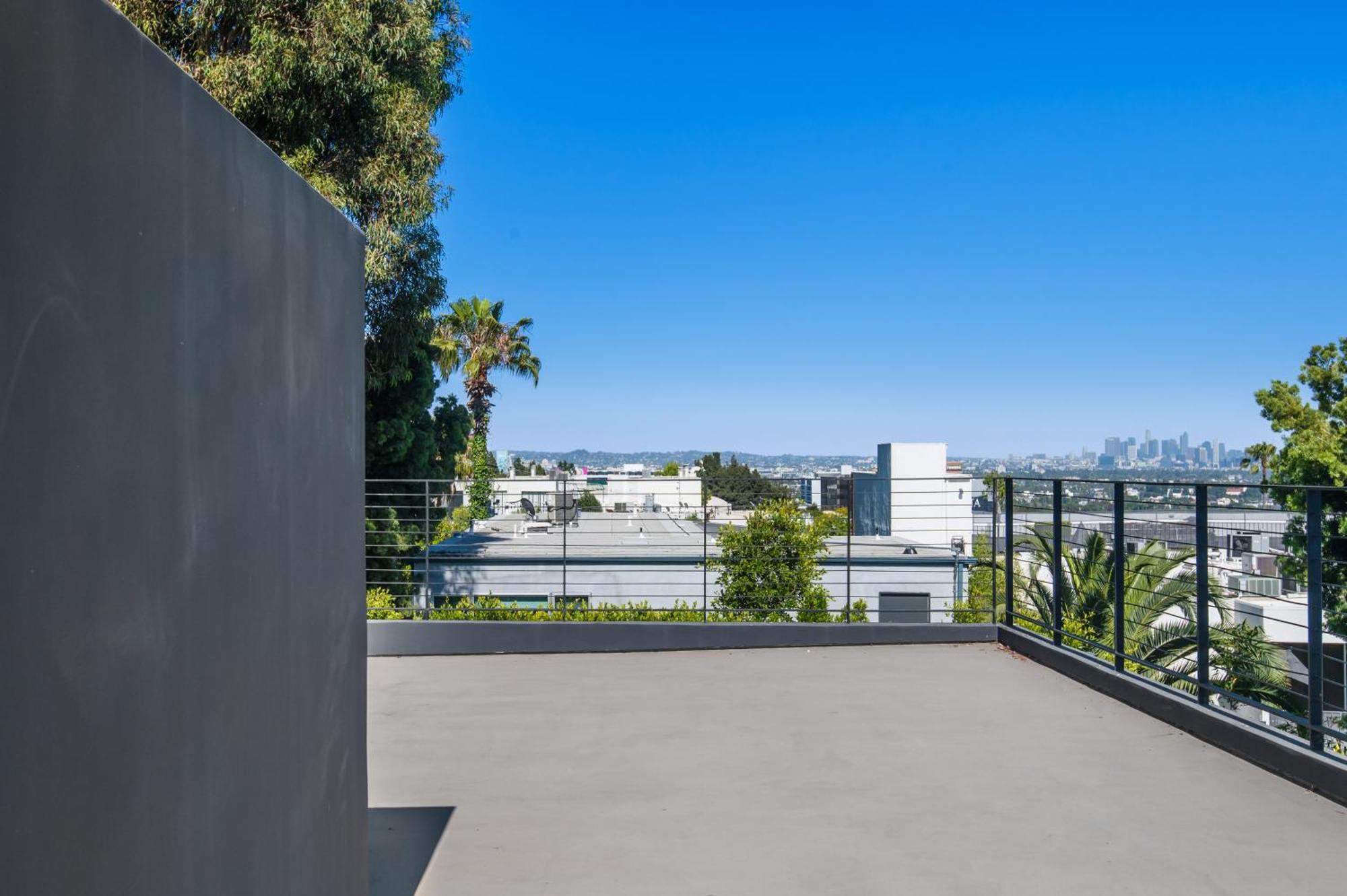 West Hollywood Luxury With Views Villa