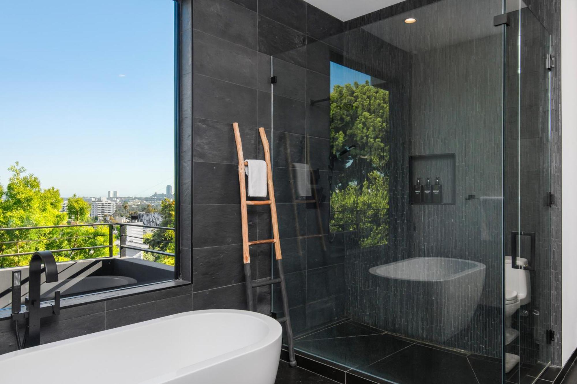 West Hollywood Luxury With Views Villa