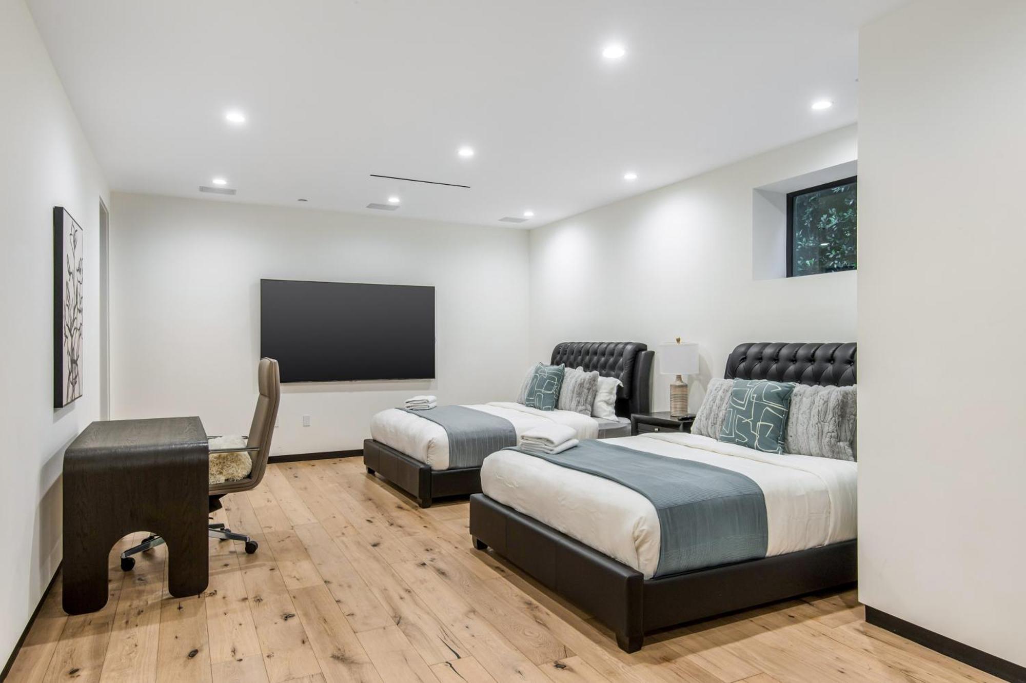 West Hollywood Luxury With Views Villa