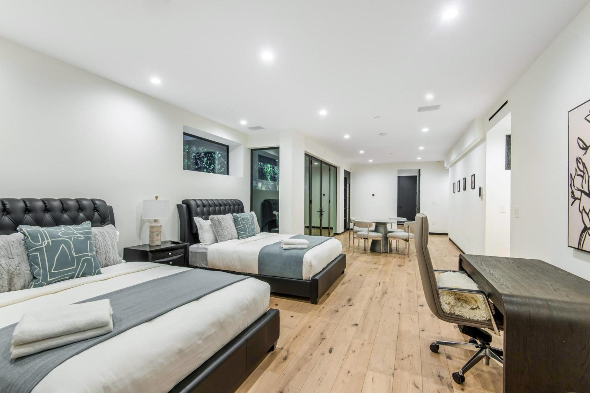 West Hollywood Luxury With Views Villa *