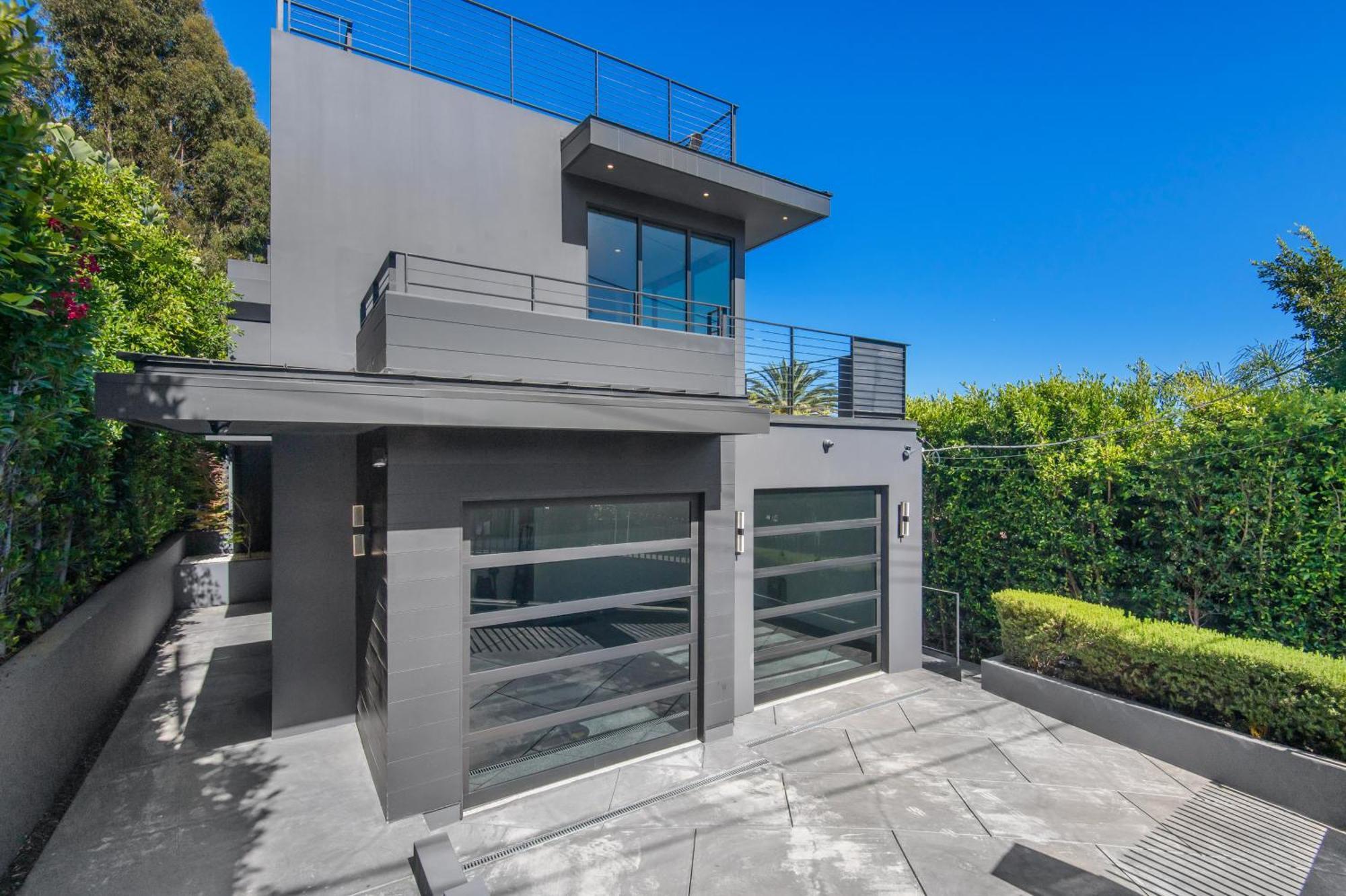 West Hollywood Luxury With Views *