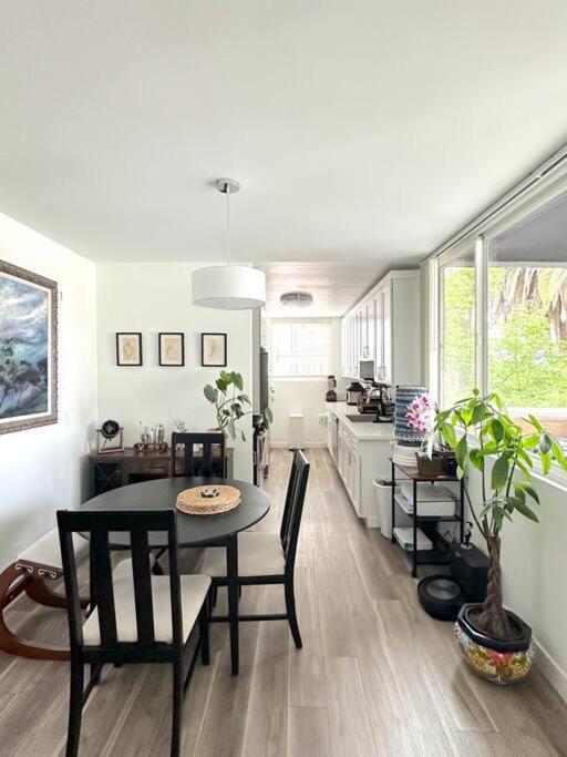 Urban Luxury In Brentwood Los Angeles