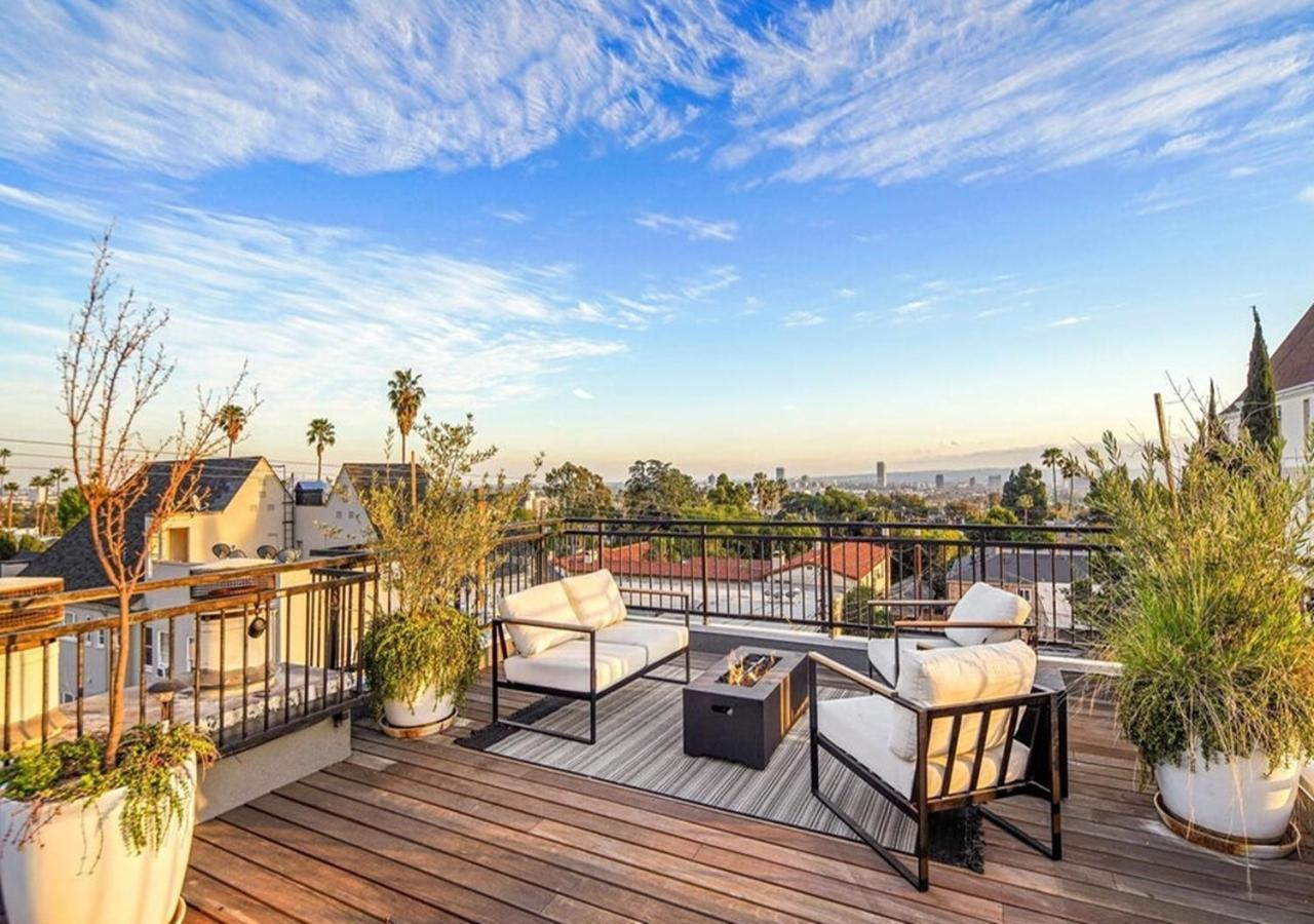 Three Bedrooms With Breathtaking Views *