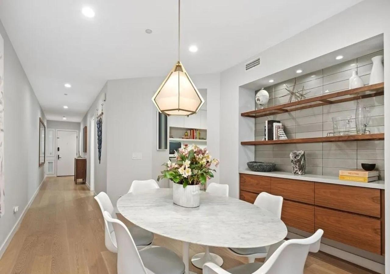 Elegant Two Bedroom Santa Monica Apartment