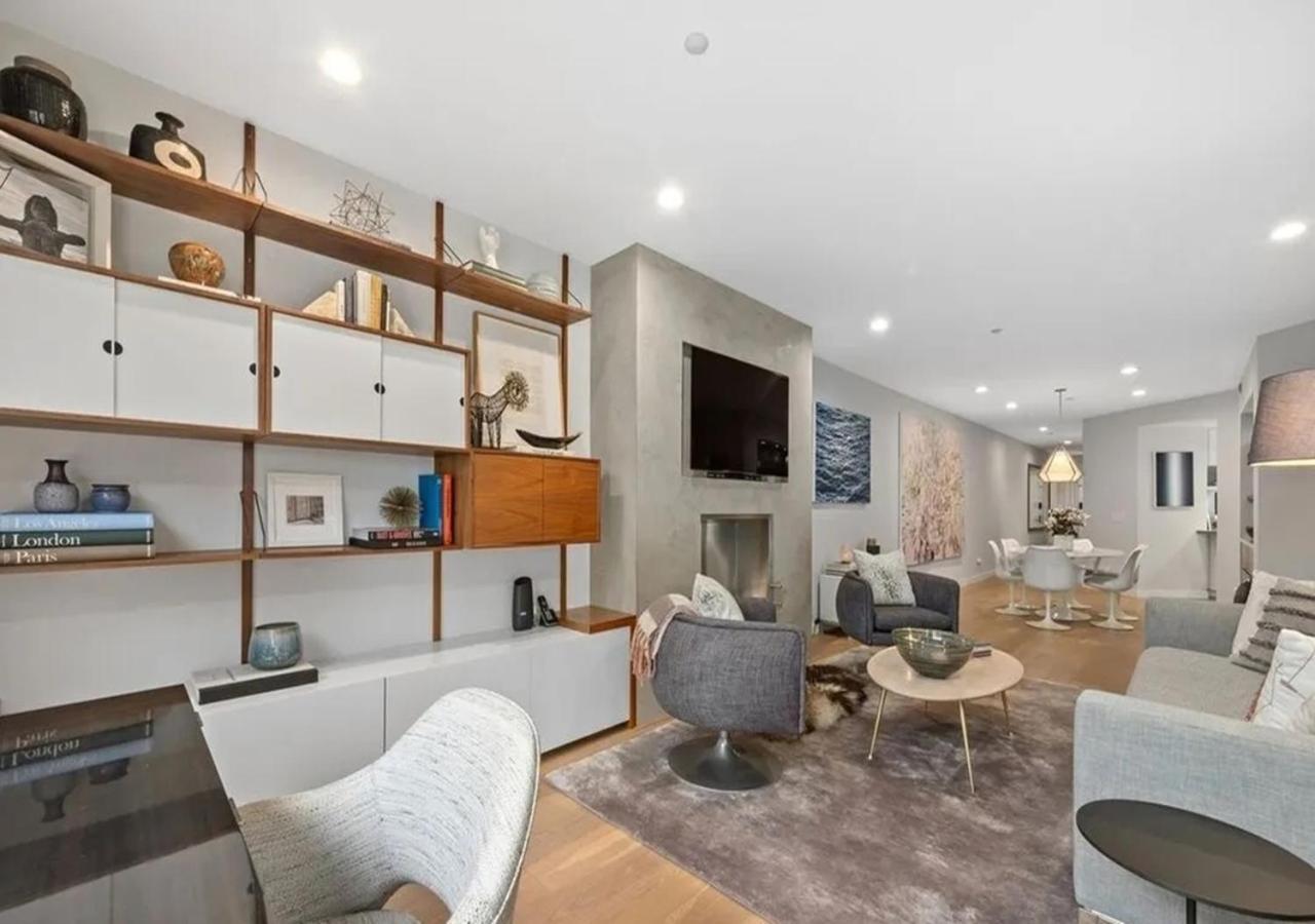 Elegant Two Bedroom Santa Monica Apartment