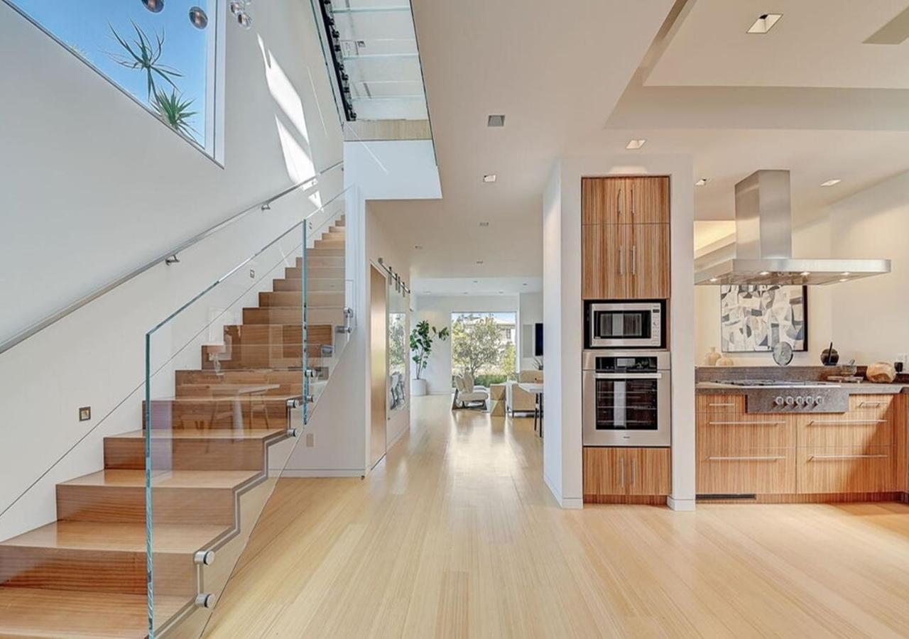 Apartment Gorgeous Three Bedroom Versatile *