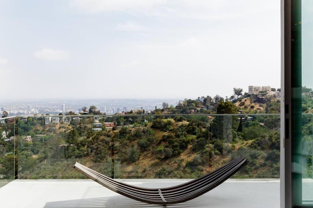 5m Modern Jetliner Skyhigh Views Los Angeles