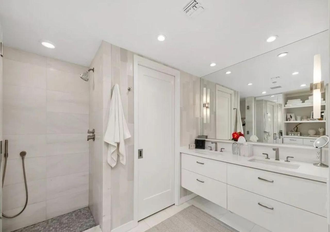 Apartment Elegant Two Bedroom Santa Monica