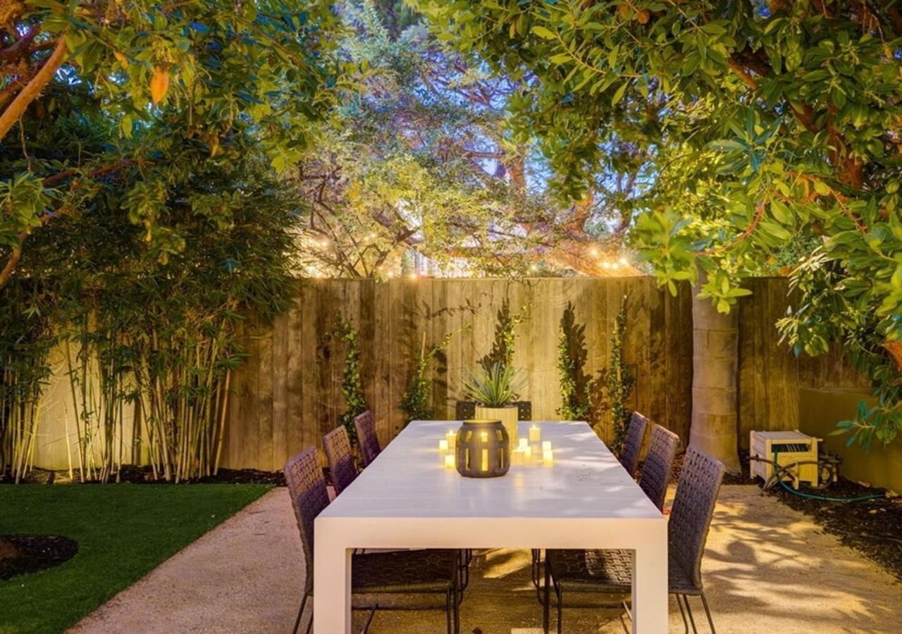 Gorgeous Three Bedroom Versatile Los Angeles