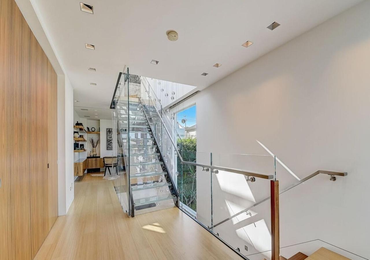 Apartment Gorgeous Three Bedroom Versatile *